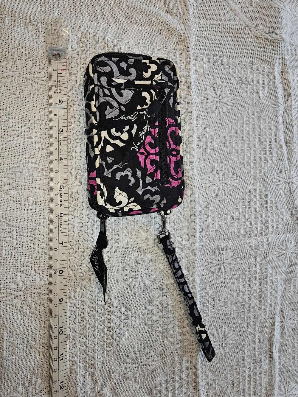 Vera Bradley Black, White & Pink Quilted Wristlet - Picture 9 of 11